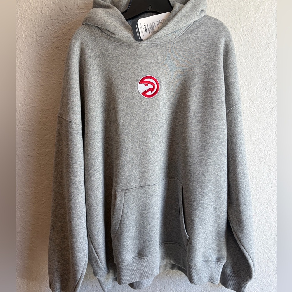 NWT Atlanta Hawks PRO STANDARD Gray Classic Icon Pullover Hoodie - Men’s Large